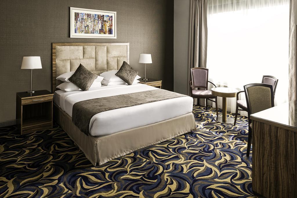 Emirates Plaza Hotel Αμπού Ντάμπι Εξωτερικό φωτογραφία