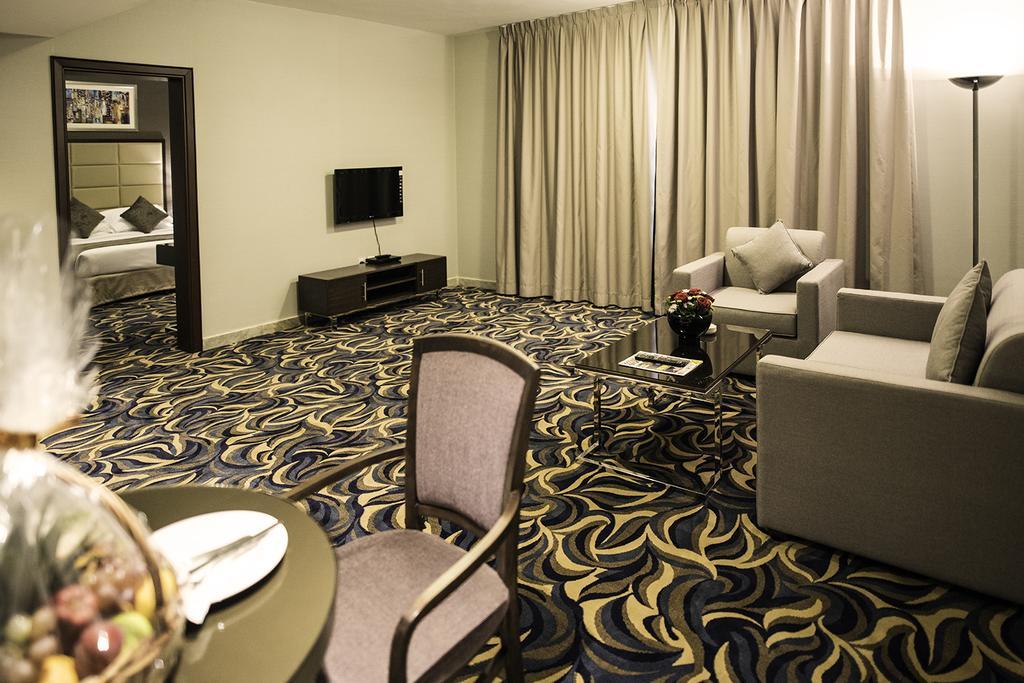 Emirates Plaza Hotel Αμπού Ντάμπι Εξωτερικό φωτογραφία