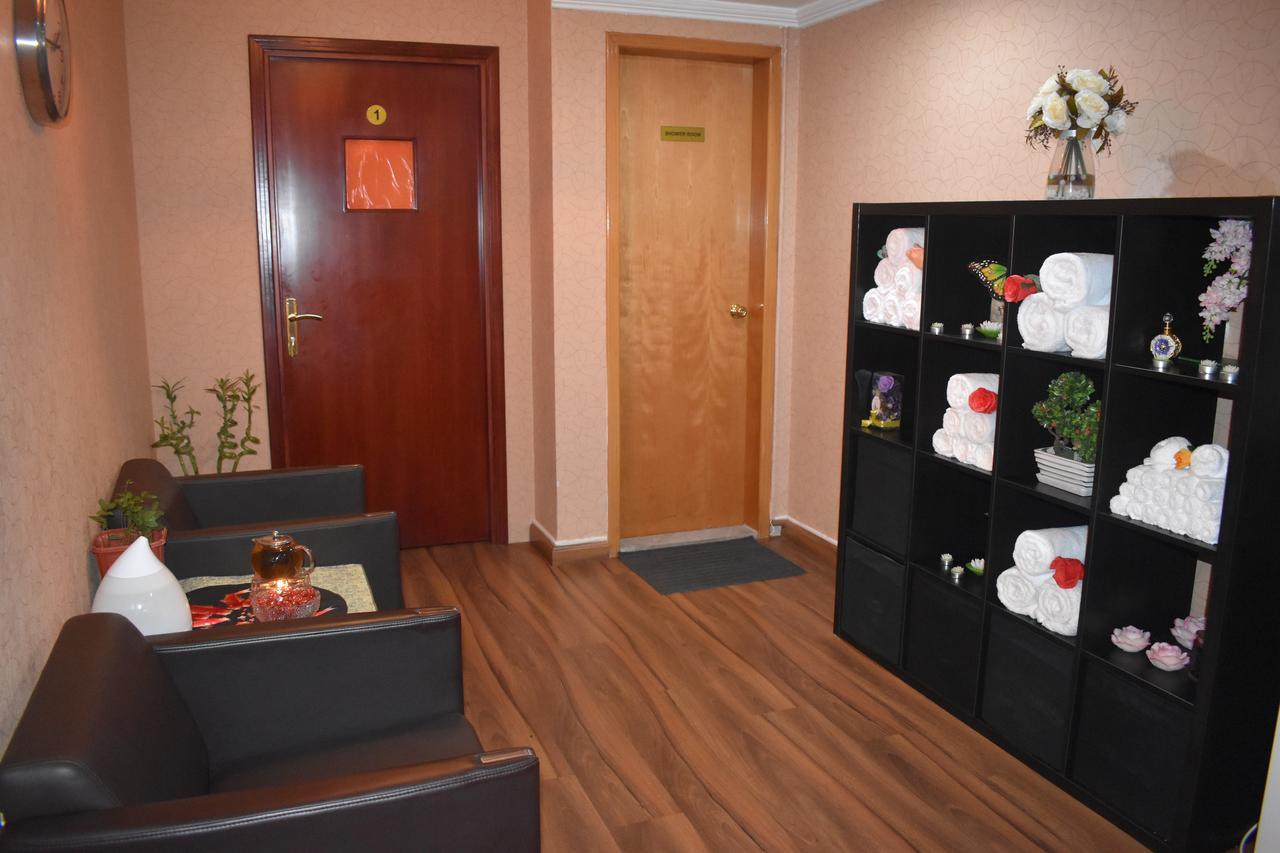 Emirates Plaza Hotel Αμπού Ντάμπι Εξωτερικό φωτογραφία